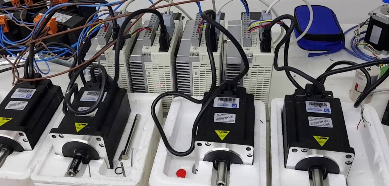 Servo Motor