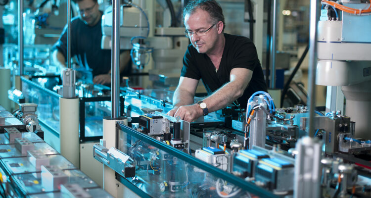 industrial electronic repair shop in saudi arabia